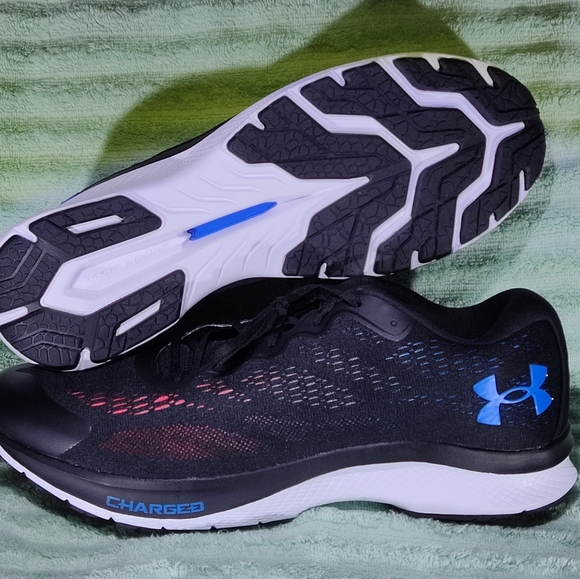 UA Charged Bandit 6 Running Shoes  Men\'s Size 10.5 main image 7